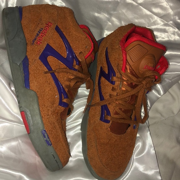 Retro Reebok Pumps - Picture 2 of 4